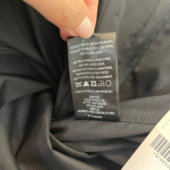 Welcome to my closet! - Picture 10 of 11